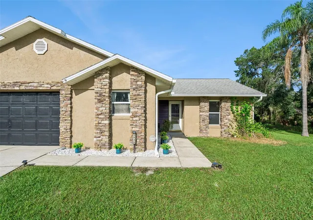 Photo 1 of Single family home for sale at 2846 Lafoy Ct, Deltona, FL 32738 | MLS# V4951618 | Listing updated on 2026-10-08