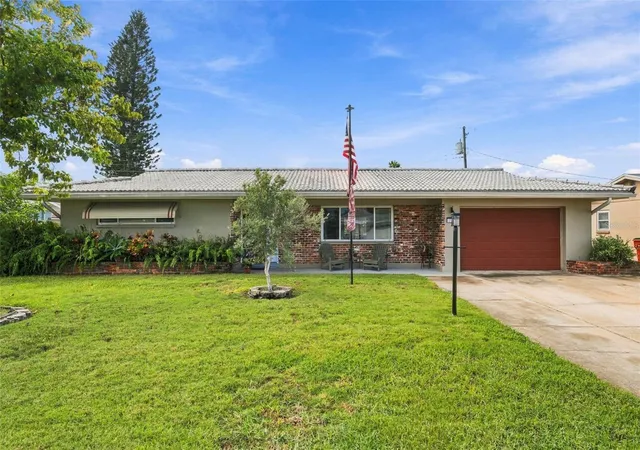 Photo 2 of Single family home for sale at 12120 81st Avenue, Seminole, FL 33772 | MLS# TB8554073 | Listing updated on 2026-10-03
