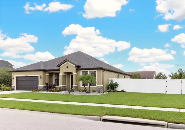 Photo 2 of Single family home for sale at 3003 Via Milano St, Plant City, FL 33566 | MLS# TB8554074 | Listing updated on 2026-10-16