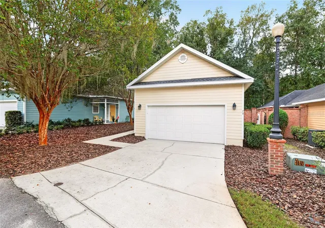 Photo 3 of Condo for sale at 79 Nw 48th Boulevard #16, Gainesville, FL 32607 | MLS# GC543917 | Listing updated on 2026-10-05
