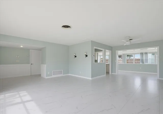 Photo 3 of Single family home for sale at 1797 Pomelo Dr, Venice, FL 34293 | MLS# N6146021 | Listing updated on 2026-10-20