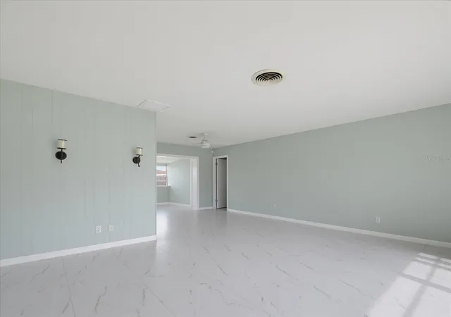 Photo 3 of Single family home for sale at 1797 Pomelo Dr, Venice, FL 34293 | MLS# N6146021 | Listing updated on 2026-10-20