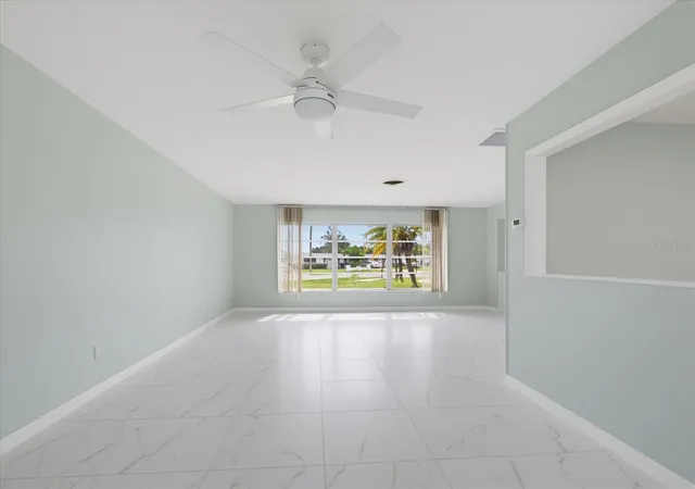 Photo 4 of Single family home for sale at 1797 Pomelo Dr, Venice, FL 34293 | MLS# N6146021 | Listing updated on 2026-10-20