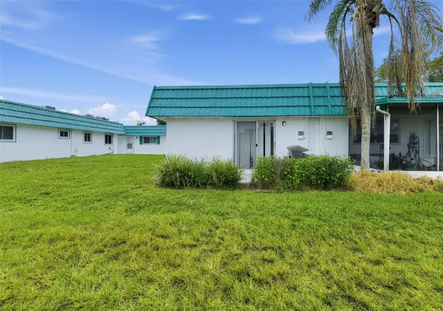 Photo 3 of Condo for sale at 205 Kings Blvd #67, Sun City Center, FL 33573 | MLS# O6446553 | Listing updated on 2026-10-02