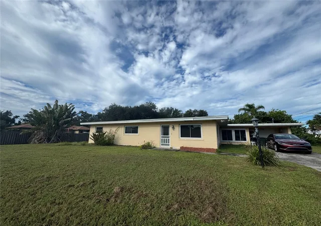 Photo 1 of Single family home for sale at 1205 Sunset Ave, Nokomis, FL 34275 | MLS# A4708175 | Listing updated on 2026-10-30