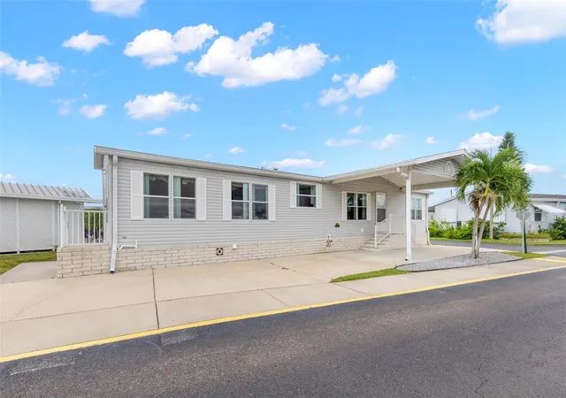 Photo 3 of Manufactured home for sale at 166 Americana Ct Ne #224, Saint Petersburg, FL 33702 | MLS# TB8554087 | Listing updated on 2026-10-06