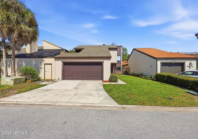 Photo 1 of Single family home for sale at 9213 Inverrary Ct, Jacksonville, FL 32256 | MLS# O6446558 | Listing updated on 2026-10-02