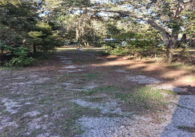 Photo 2 of Manufactured home for sale at 3468 Jodi W Dr, Dade City, FL 33523 | MLS# TB8554090 | Listing updated on 2026-10-02