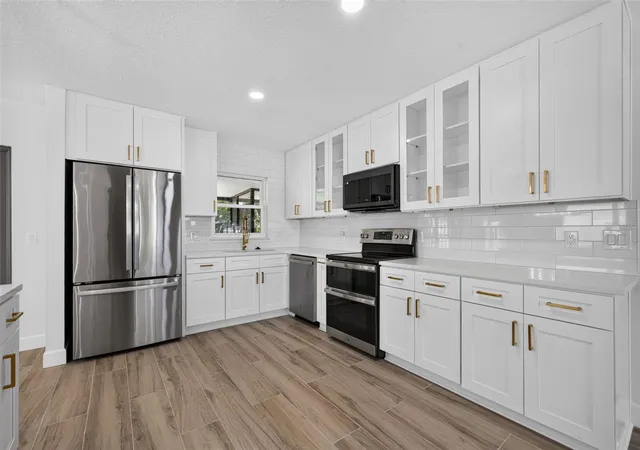 Photo 3 of Single family home for sale at 517 Garden Hts Dr, Winter Garden, FL 34787 | MLS# O6446560 | Listing updated on 2026-10-20