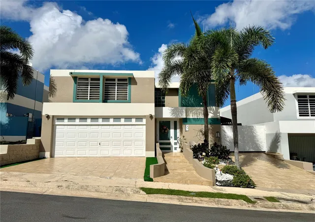 Single family home for sale at Paseo Altavista Paseo Largo, TOA ALTA, PR 00953 | MLS# PR9124639