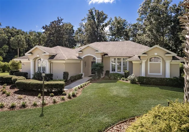Photo 1 of Single family home for sale at 316 SE 36 Lane, Ocala, FL 34471 | MLS# OM733283 | Listing updated on 2026-10-29