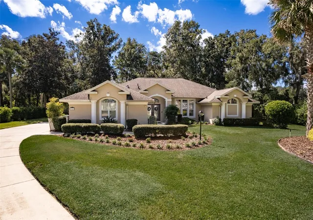 Photo 2 of Single family home for sale at 316 SE 36 Lane, Ocala, FL 34471 | MLS# OM733283 | Listing updated on 2026-10-29
