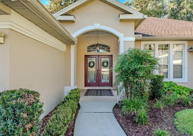Photo 3 of Single family home for sale at 316 SE 36 Lane, Ocala, FL 34471 | MLS# OM733283 | Listing updated on 2026-10-29