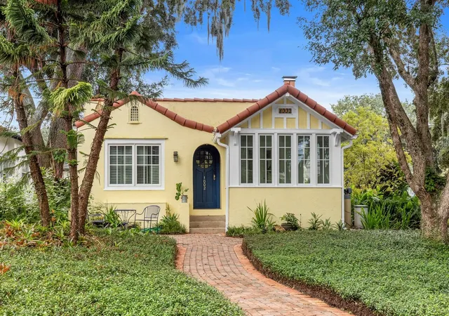 Photo 1 of Single family home for sale at 1002 Delaney Ave, Orlando, FL 32806 | MLS# O6446561 | Listing updated on 2026-10-08