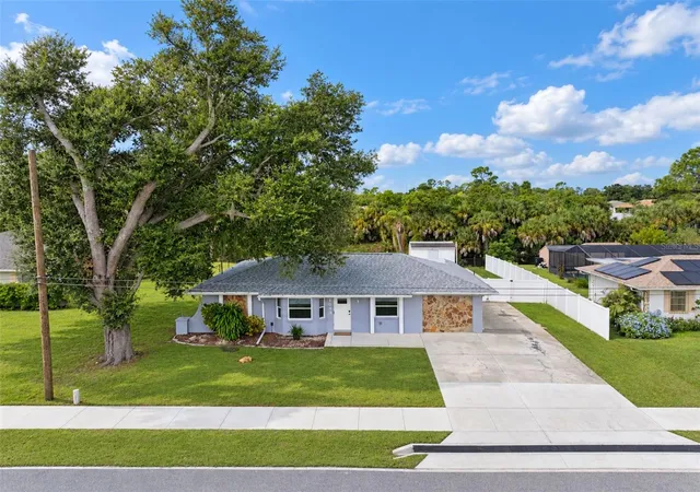 Photo 1 of Single family home for sale at 1093 Dorchester St, Port Charlotte, FL 33952 | MLS# A4708181 | Listing updated on 2026-10-02