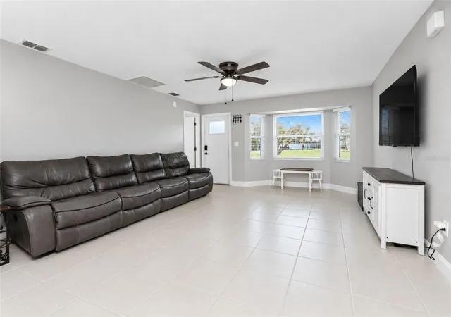 Photo 4 of Single family home for sale at 1093 Dorchester St, Port Charlotte, FL 33952 | MLS# A4708181 | Listing updated on 2026-10-02
