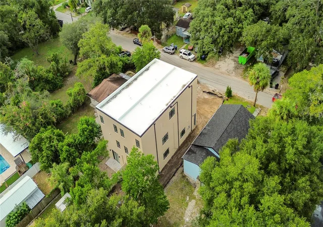 Photo 6 of Mansion for sale at 2707 E 22nd Avenue, TAMPA, FL 33605 | MLS# TB8554101 | Listing updated on 2026-10-08