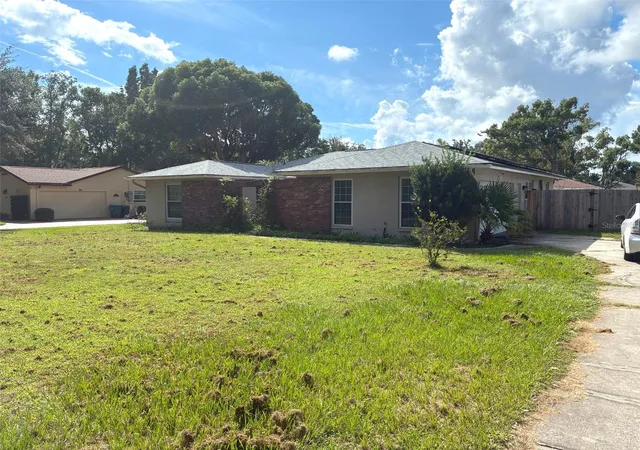 Single family home for sale at 615 Cambridge Ct, LONGWOOD, FL 32750 | MLS# G5118522