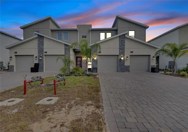 Photo 2 of Condo for sale at 8889 Cabot Cliffs Dr #104, Davenport, FL 33896 | MLS# O6446572 | Listing updated on 2026-10-05