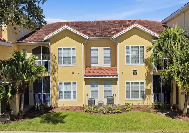 Photo 3 of Condo for sale at 12106 Poppy Fld Ln #106, Orlando, FL 32837 | MLS# O6446573 | Listing updated on 2026-10-07