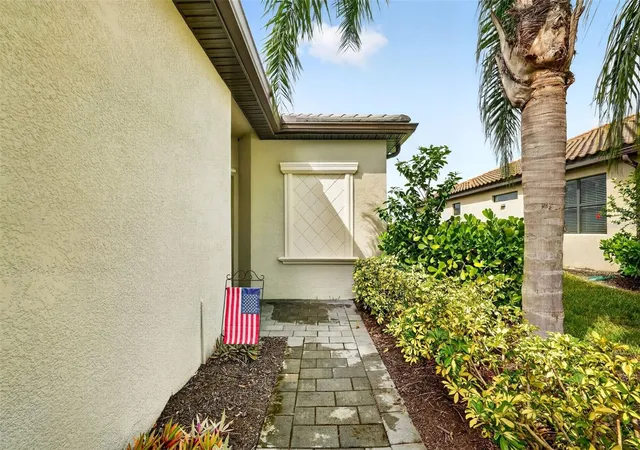 Photo 3 of Single family home for sale at 15909 Clear Skies Pl, Bradenton, FL 34211 | MLS# A4708187 | Listing updated on 2026-10-03