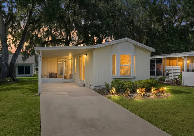 Photo 1 of Manufactured home for sale at 622 Cottage Park Ln, Leesburg, FL 34748 | MLS# OM733286 | Listing updated on 2026-10-09