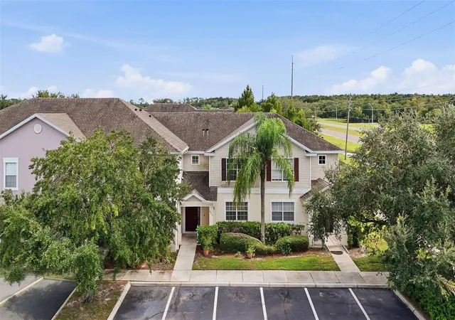 Photo 3 of Townhouse for sale at 4994 Town Ter N, Kissimmee, FL 34758 | MLS# O6446576 | Listing updated on 2026-10-03