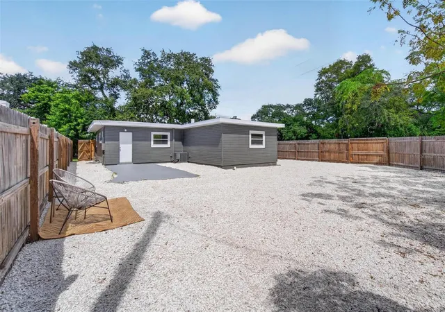 Photo 4 of Single family home for sale at 6200 1st Avenue S, Saint Petersburg, FL 33707 | MLS# TB8554111 | Listing updated on 2026-10-03