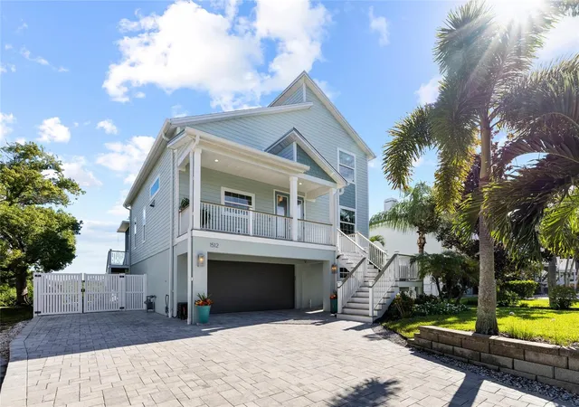 Photo 3 of Single family home for sale at 1512 Riverside Dr, Tarpon Springs, FL 34689 | MLS# TB8554114 | Listing updated on 2026-10-04
