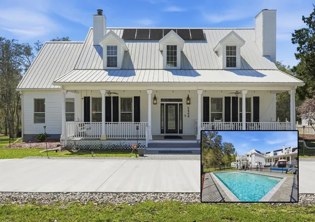Photo 1 of Single family home for sale at 5444 Us Hwy 17, De Leon Springs, FL 32130 | MLS# V4951620 | Listing updated on 2026-10-02