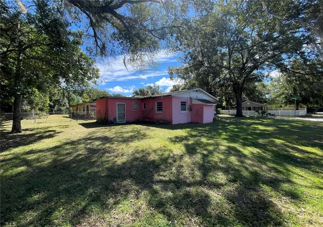 Single family home for sale at 1949 NW 4th Place, OCALA, FL 34475 | MLS# OM733291