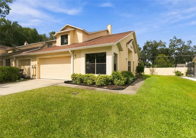 Photo 3 of Townhouse for sale at 287 Curlew Cir, Altamonte Springs, FL 32701 | MLS# O6446587 | Listing updated on 2026-10-08