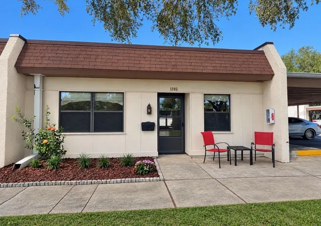 Single family home for sale at 1286 Mission Hills Blvd, CLEARWATER, FL 33759 | MLS# TB8554128