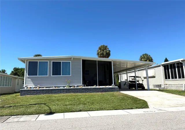 Photo 2 of Manufactured home for sale at 5619 Bayshore Rd #149, Palmetto, FL 34221 | MLS# A4708198 | Listing updated on 2026-10-02