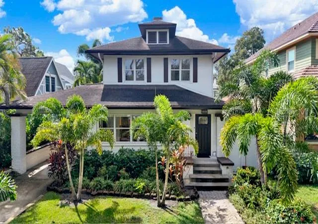 Photo 1 of Single family home for sale at 150 18th Avenue N, Saint Petersburg, FL 33704 | MLS# TB8554135 | Listing updated on 2026-10-16