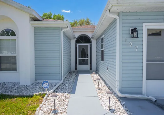 Photo 2 of Single family home for sale at 127 N Golf Harbor Path, Inverness, FL 34450 | MLS# OM733296 | Listing updated on 2026-10-05