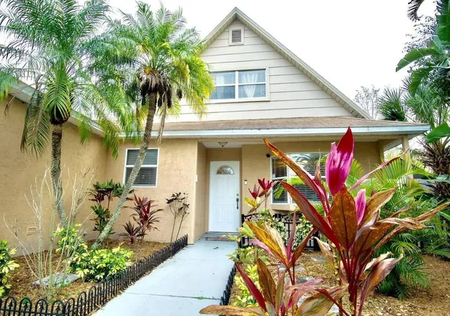 Photo 1 of Single family home for sale at 12925 129th Avenue, Largo, FL 33774 | MLS# A4708202 | Listing updated on 2026-10-06