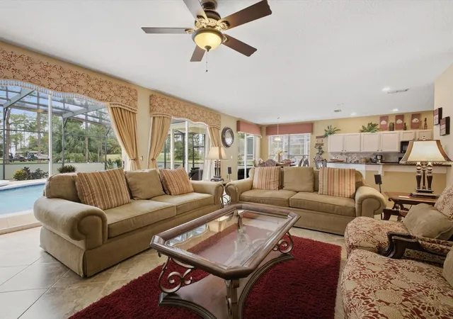 Photo 3 of Single family home for sale at 209 N Hampton Dr, Davenport, FL 33897 | MLS# O6446604 | Listing updated on 2026-10-09
