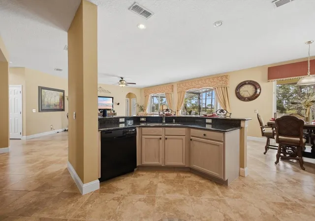 Photo 4 of Single family home for sale at 209 N Hampton Dr, Davenport, FL 33897 | MLS# O6446604 | Listing updated on 2026-10-09
