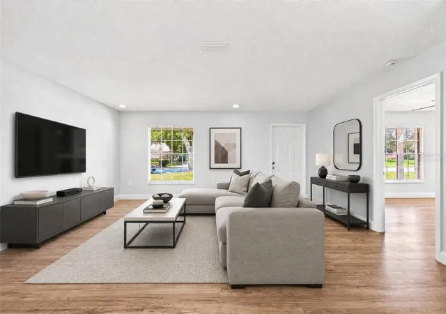 Photo 1 of Single family home for sale at 1752 Peachwood Ln, Orlando, FL 32818 | MLS# O6446606 | Listing updated on 2026-10-06
