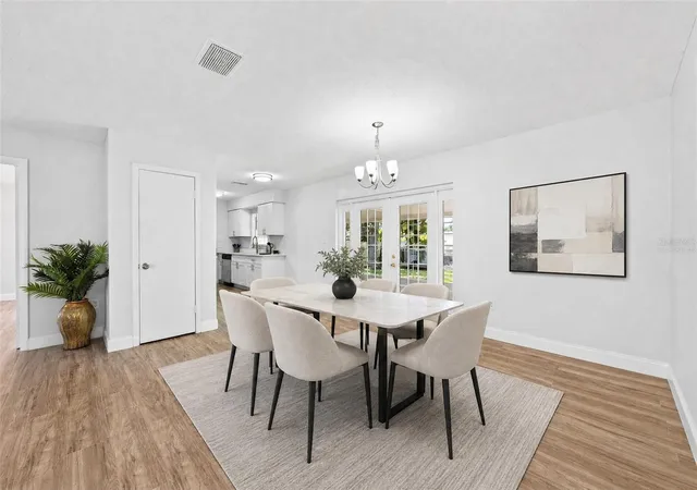 Photo 2 of Single family home for sale at 1752 Peachwood Ln, Orlando, FL 32818 | MLS# O6446606 | Listing updated on 2026-10-06