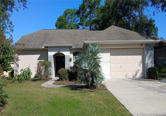 Photo 1 of Single family home for sale at 2 Black Willow Ct N, Homosassa, FL 34446 | MLS# OM733299 | Listing updated on 2026-10-03