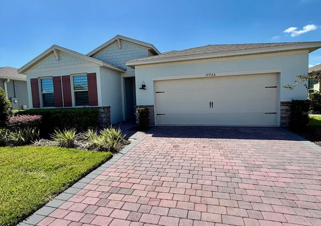 Photo 1 of Single family home for sale at 17766 Blazing Star Cir, Clermont, FL 34714 | MLS# S5158709 | Listing updated on 2026-10-02