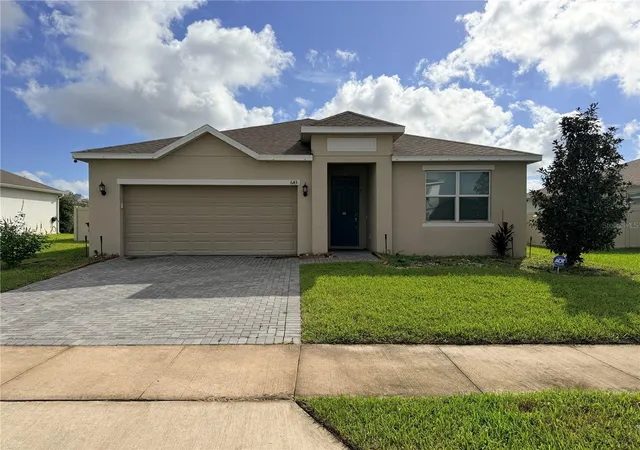Photo 1 of Single family home for sale at 643 Fairview Ave, Haines City, FL 33844 | MLS# L4965499 | Listing updated on 2026-10-06