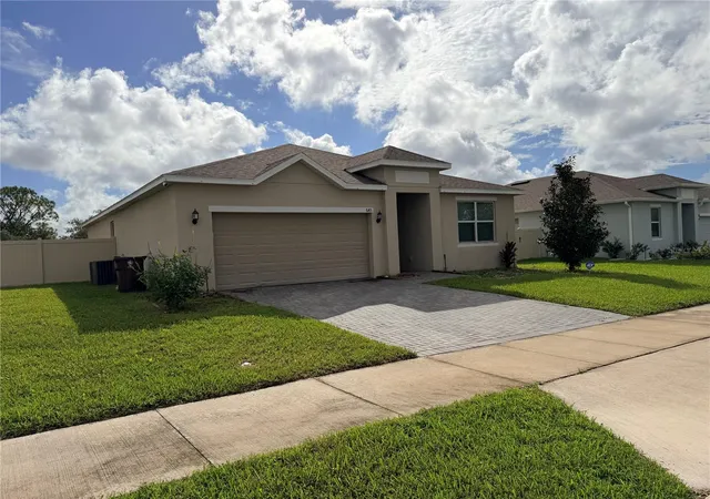 Photo 2 of Single family home for sale at 643 Fairview Ave, Haines City, FL 33844 | MLS# L4965499 | Listing updated on 2026-10-06