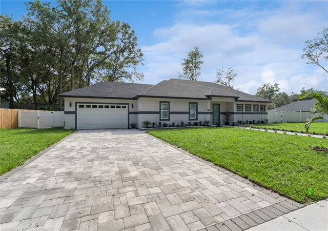 Single family home for sale at 1110 Dunbridge St, Apopka, FL 32703 | MLS# O6446616 | Listing updated on 2026-10-25