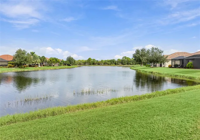 Photo 3 of Single family home for sale at 20297 Tesoro Dr, Venice, FL 34293 | MLS# A4708213 | Listing updated on 2026-10-08