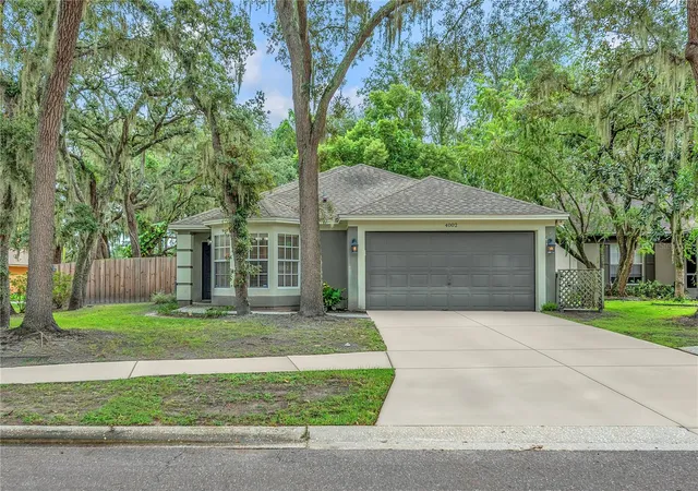 Photo 1 of Single family home for sale at 4002 Levonshire Pl, Valrico, FL 33596 | MLS# TB8554164 | Listing updated on 2026-10-09