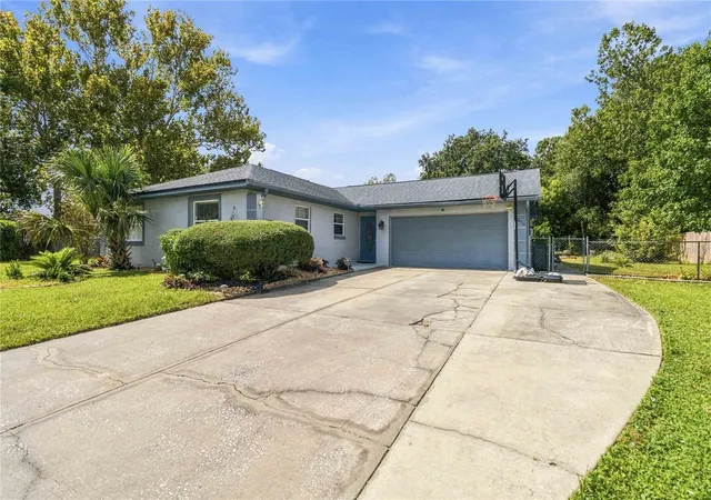 Single family home for sale at 3034 Suwannee Ct, APOPKA, FL 32703 | MLS# O6446622