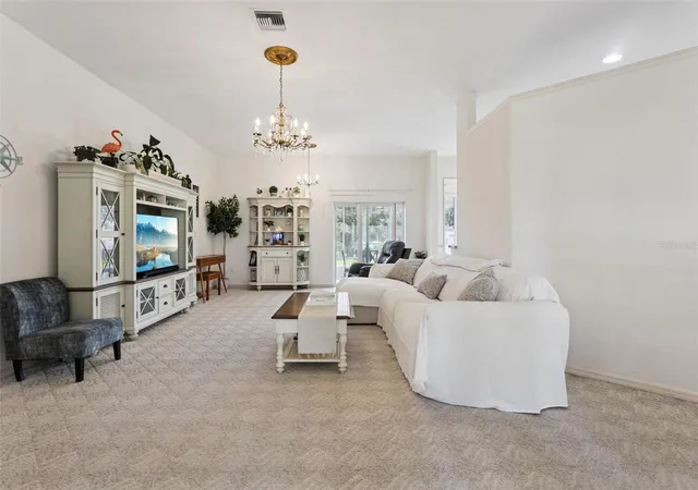 Photo 4 of Single family home for sale at 39622 Harbor Hills Blvd, Lady Lake, FL 32159 | MLS# O6446624 | Listing updated on 2026-10-04